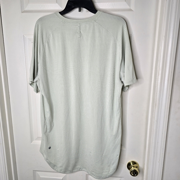 Lululemon mint stripe in weave Short Sleeve t-shirt mens Better Each Day XL - Picture 7 of 8